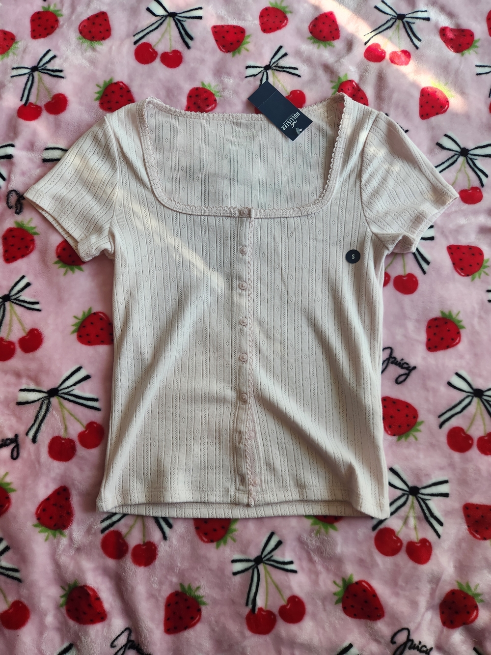Hollister Pink Soft button up short sleeve square neck top Coquette Dollette